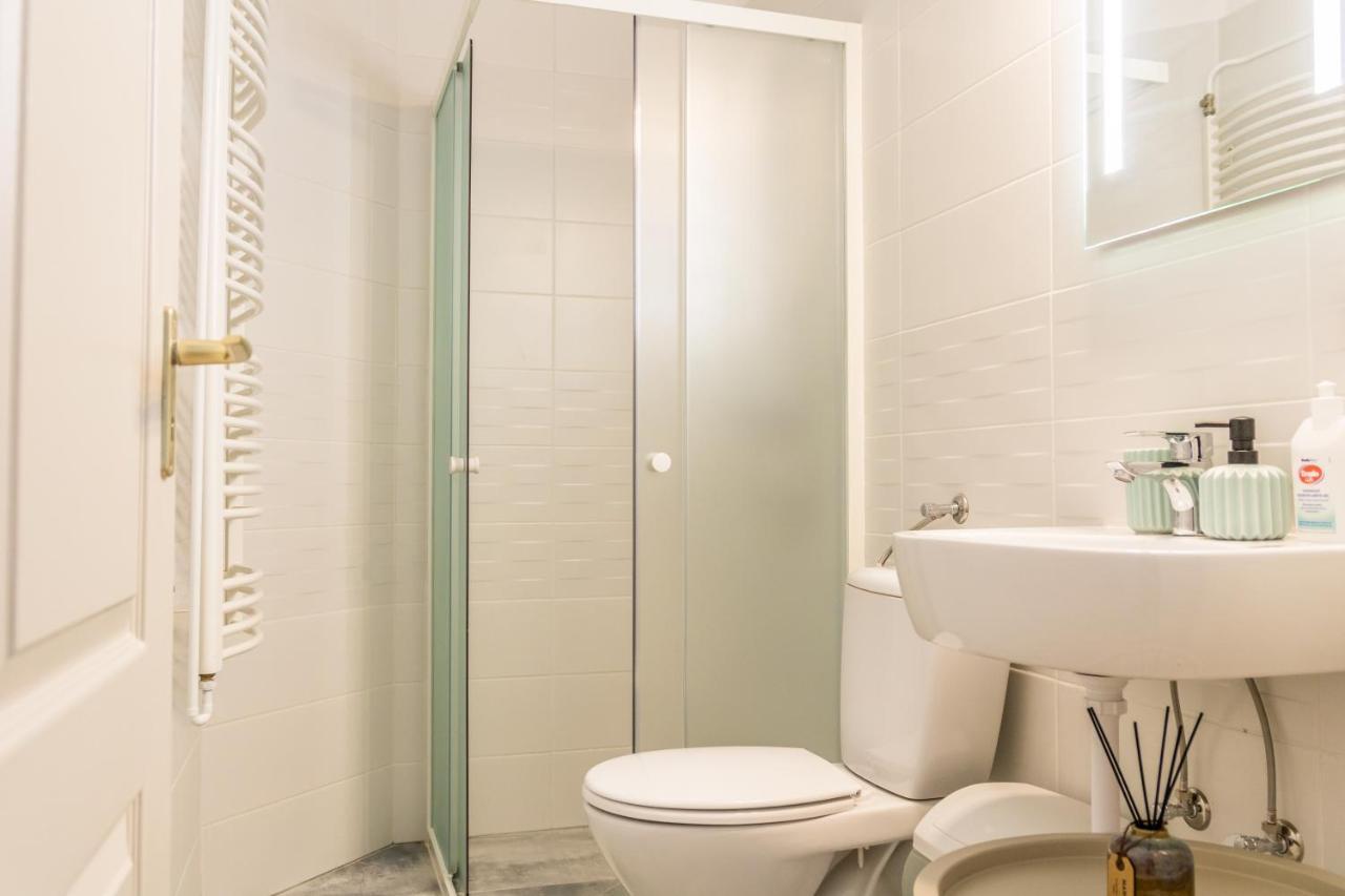 Villa 21 Boutique Rooms Balatonalmádi Екстериор снимка