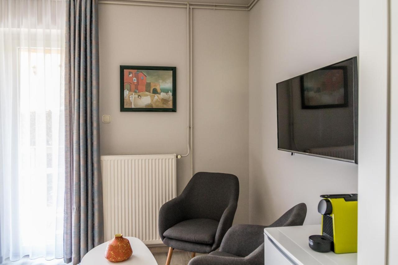 Villa 21 Boutique Rooms Balatonalmádi Екстериор снимка