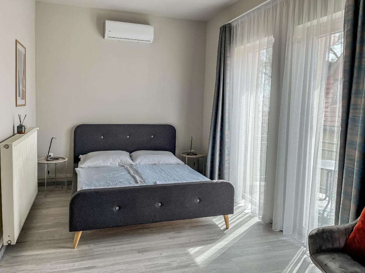 Villa 21 Boutique Rooms Balatonalmádi Екстериор снимка