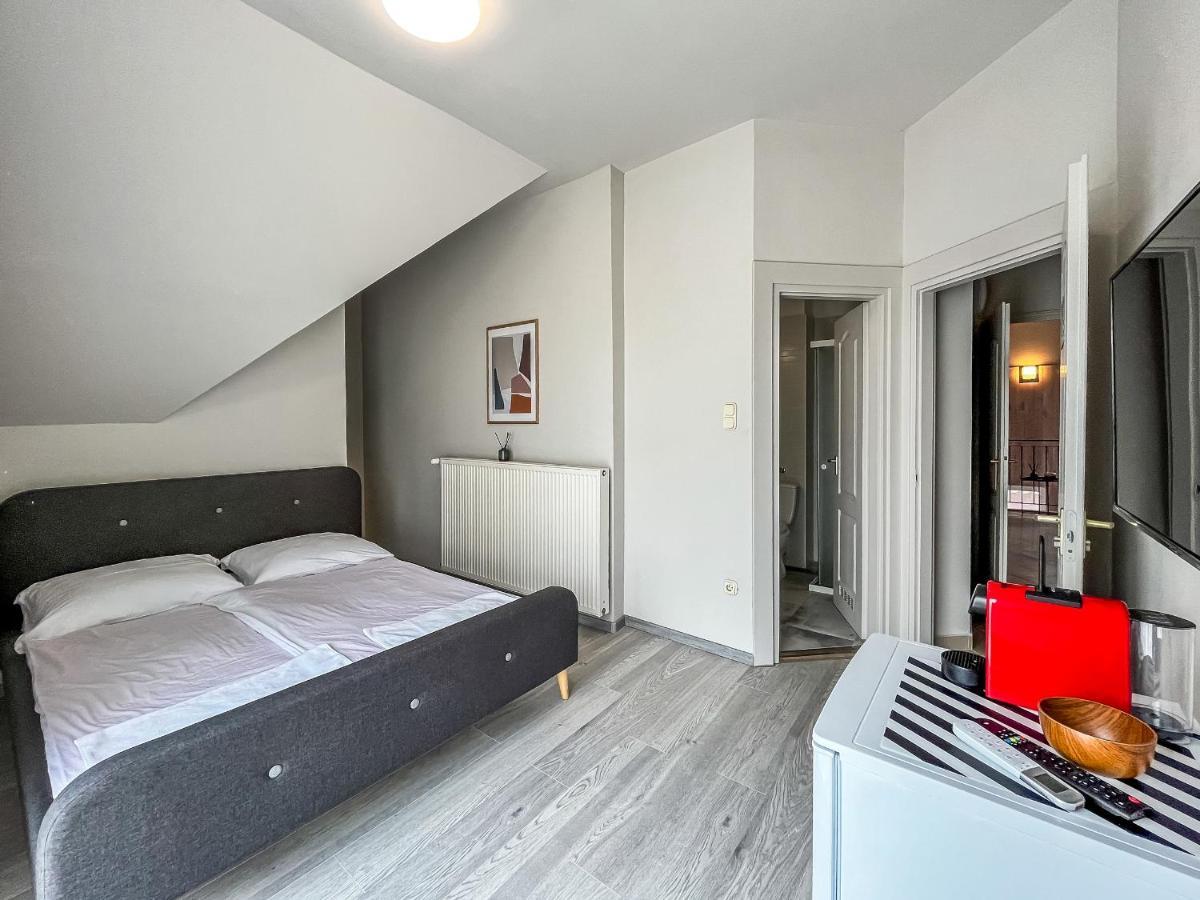 Villa 21 Boutique Rooms Balatonalmádi Екстериор снимка