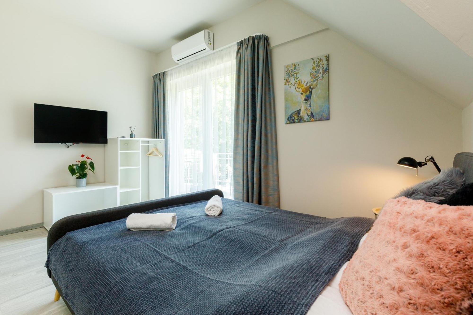 Villa 21 Boutique Rooms Balatonalmádi Екстериор снимка